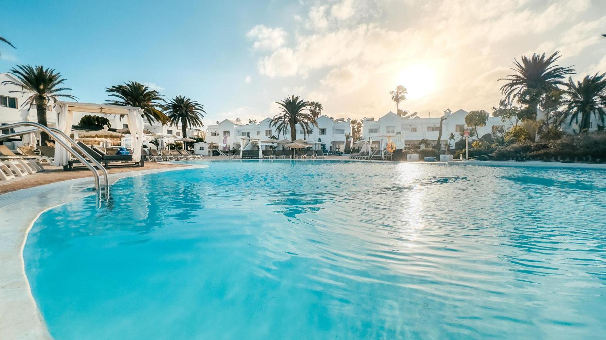 Labranda Corralejo Village Екстер'єр фото